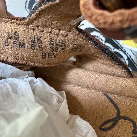 Natural Soul brown leather sandals. Women's 8.5 Euro 38.5 NWT! - Picture 6 of 6